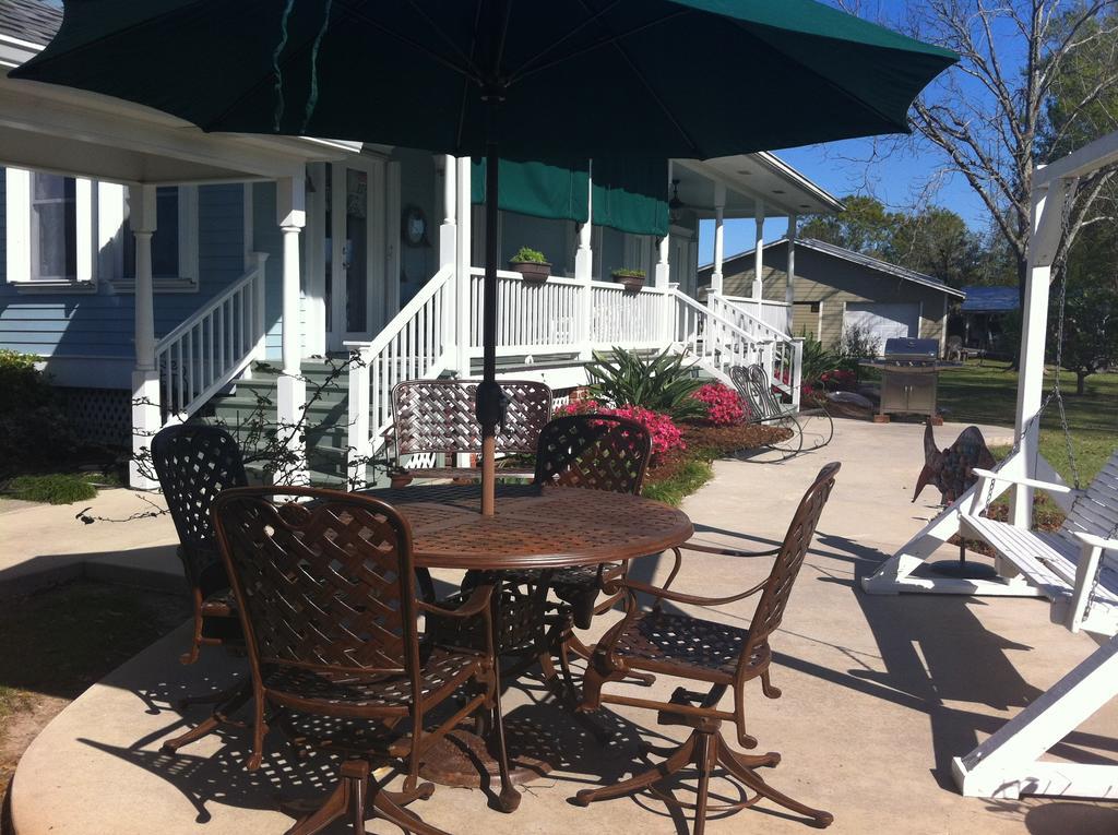 A Chateau On The Bayou Bed & Breakfast Raceland Экстерьер фото