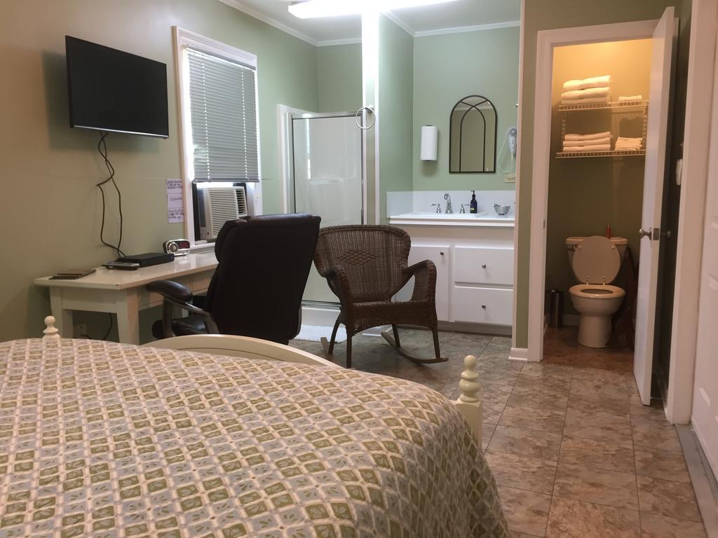 A Chateau On The Bayou Bed & Breakfast Raceland Экстерьер фото