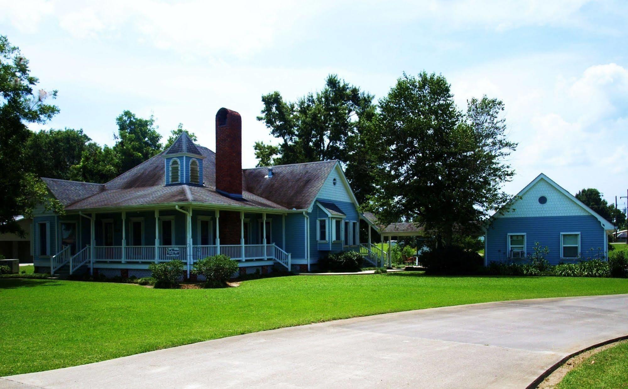 A Chateau On The Bayou Bed & Breakfast Raceland Экстерьер фото