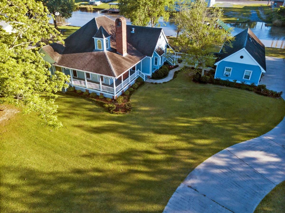 A Chateau On The Bayou Bed & Breakfast Raceland Экстерьер фото